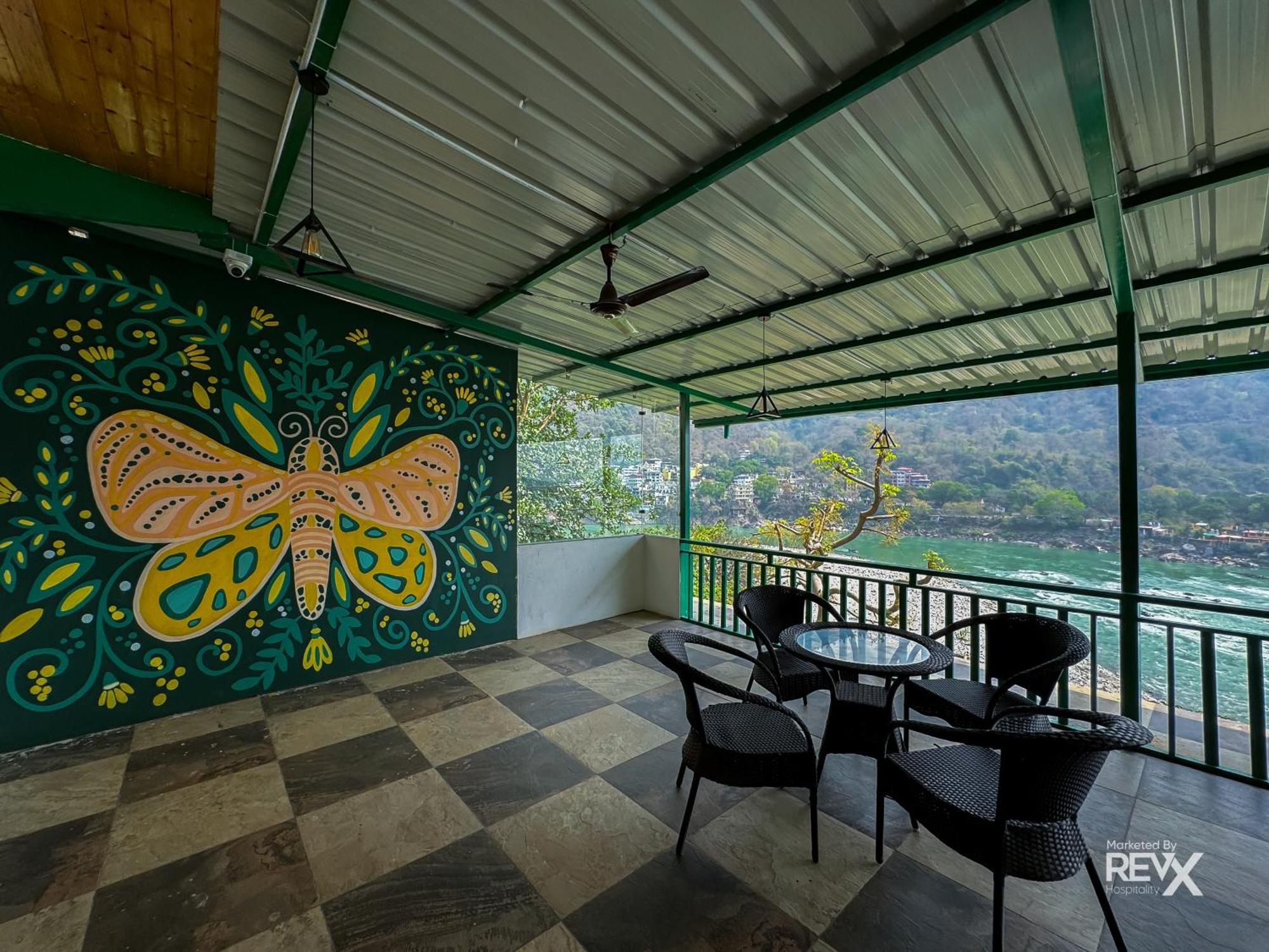 מלון רישיקש The Leisure Cave On The Ganges מראה חיצוני תמונה
