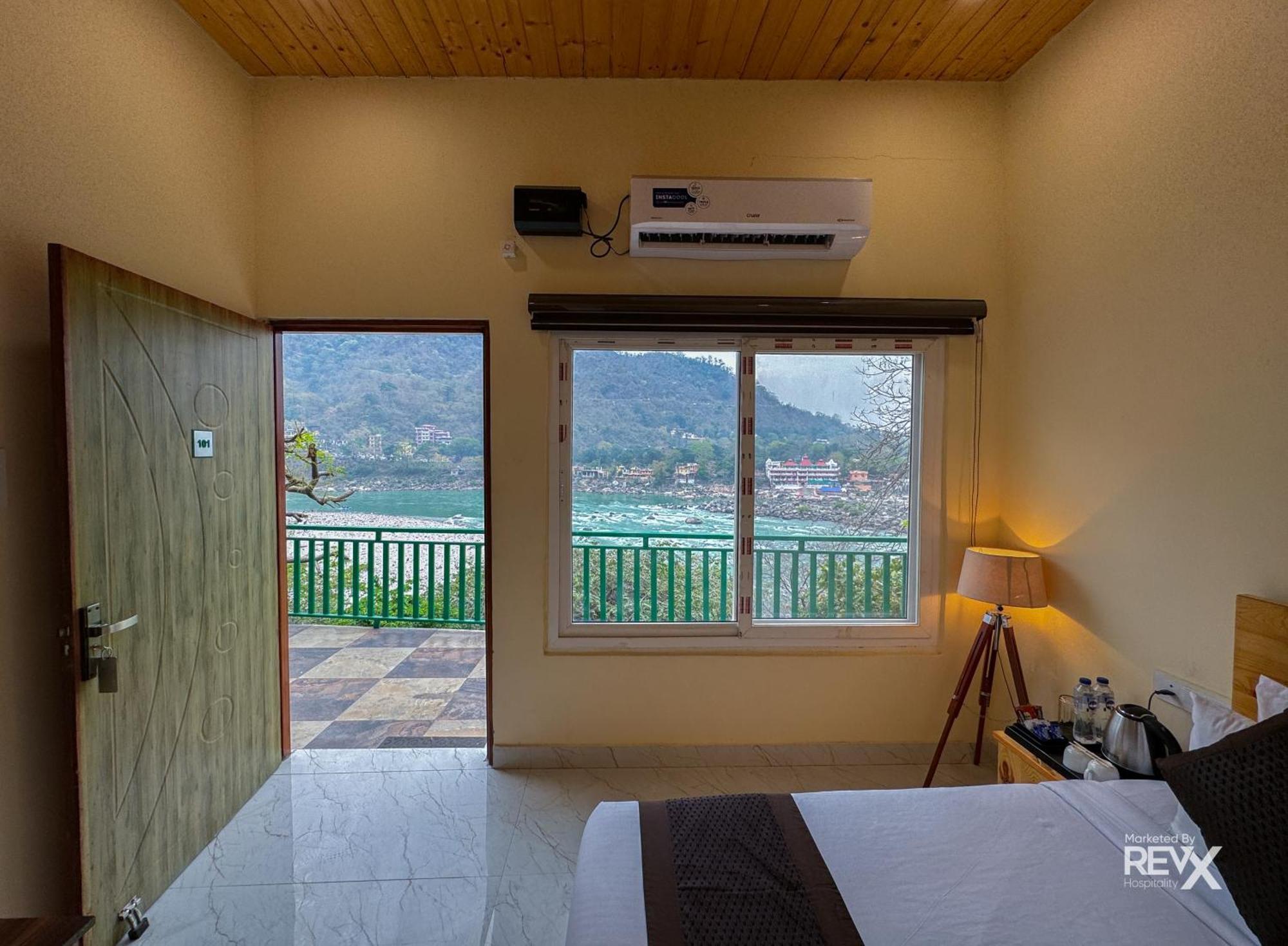 מלון רישיקש The Leisure Cave On The Ganges מראה חיצוני תמונה
